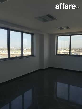 Coquette bureau hall + 5 au centre urbain nord