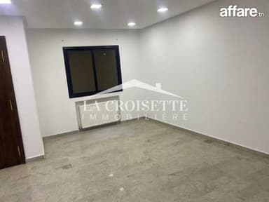 Bureau H+2 à Ain Zaghouan Sud ZBL0495