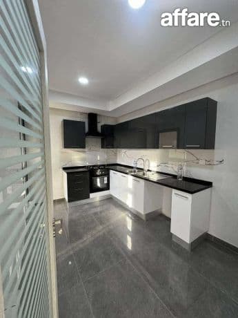 ENNASR 2 : APPARTEMENT S+3 A LOUER 