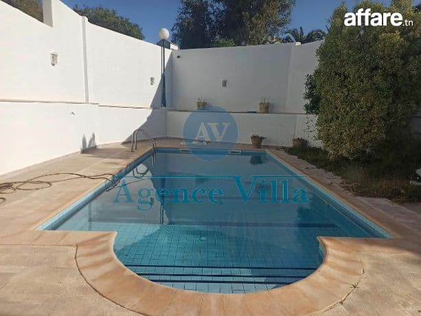 villa s4 avec piscine à gammarth