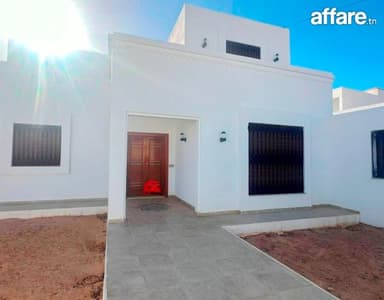 Location annuelle d'une villa sans meubles à Djerba  L 784
