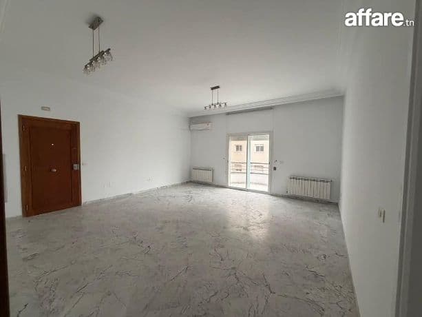 JARDINS D’EL MENZAH 2 : APPARTEMENT S+4 A LOUER 