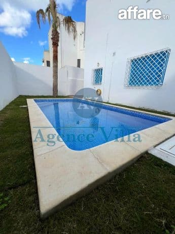 Duplex S+5 avec piscine – La Marsa 