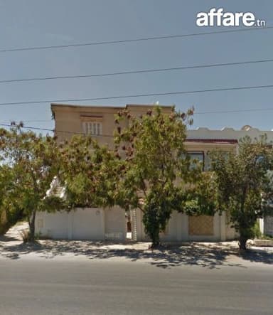 Deux maisons avec jardin et garage à vendre – Radès