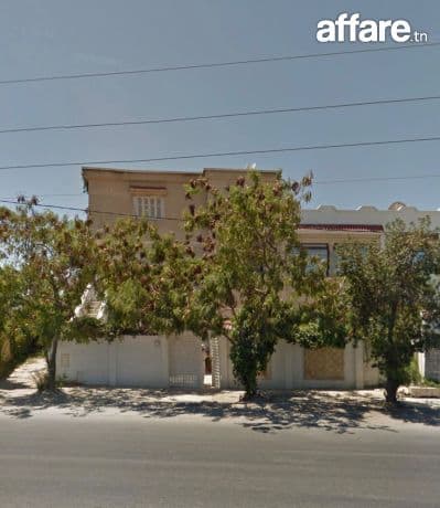 Deux maisons avec jardin et garage à vendre – Radès