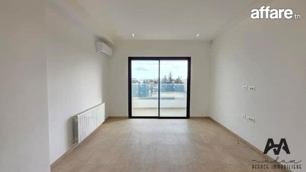 Étage de villa s+3 vides à AFH2 au 2 eme étage 