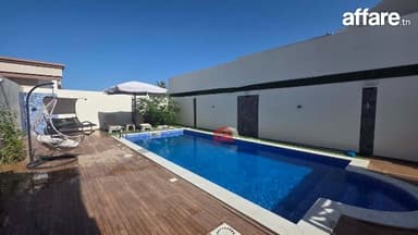 Vente villa avec étage indépendant à Midoun Djerba ZA  V 729