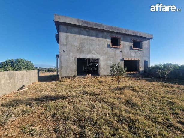 Villa S+4 encours de construction à vendre à Korba 51355351