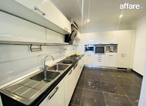  MENZAH 7 BIS : APPARTEMENT S+3 A LOUER