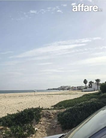 Un beau terrain à vendre à kantaoui  à côté jazz café  