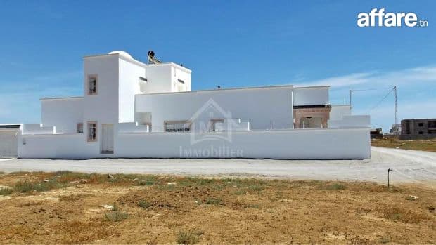 Belle villa avec jardin à Hammamet Sud à vendre 51355351