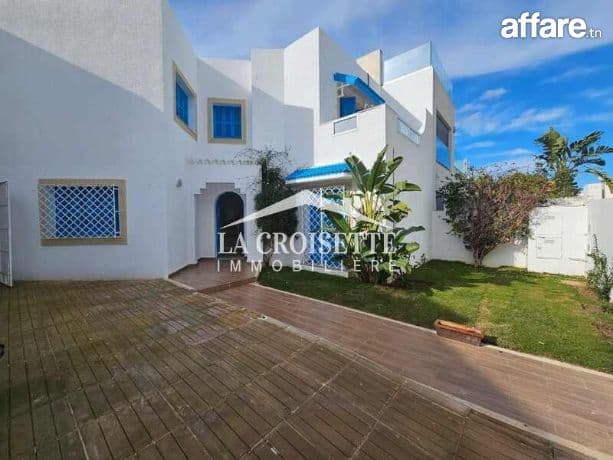 Duplex s5 avec jardin et piscine à La Marsa ZVL0066