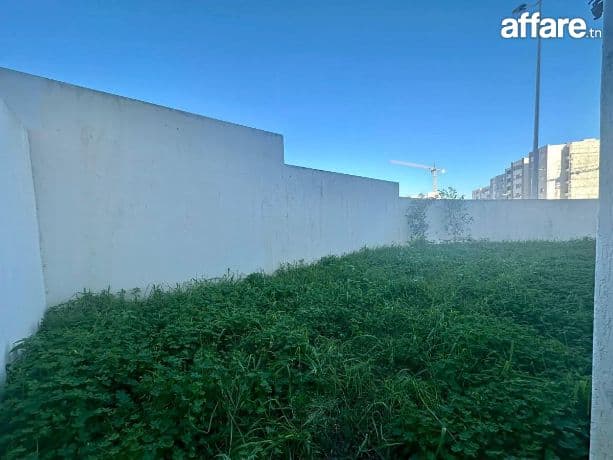 A Louer Appartement S+2 avec jardin à cité Ennasr