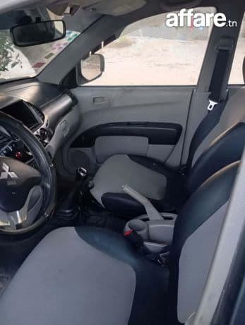 Mitsubishi L200 noir