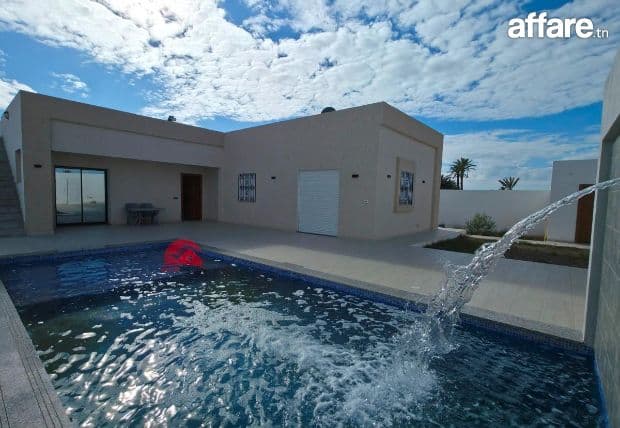 Location annuelle d'une villa avec piscine à Sidi Jmour  L 7