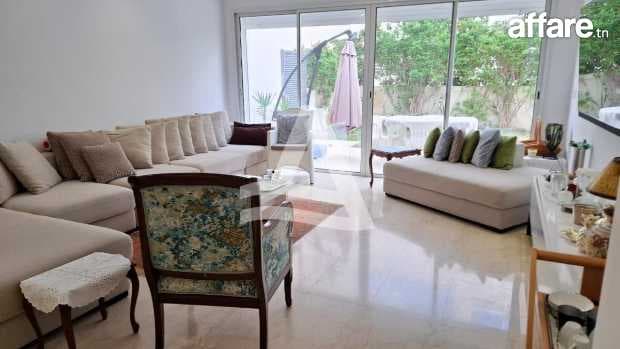 S+2 de 220m² avec piscine privative -les jardins de Carthage