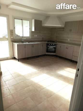 🏠 𝐑𝐢𝐚𝐝𝐡 𝐞𝐥 𝐀𝐧𝐝𝐚𝐥𝐨𝐮𝐬 ; à LOUER APPT S+2 