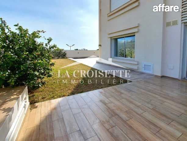 Appartement S+2 avec jardin et piscine à Gammarth MAL1467