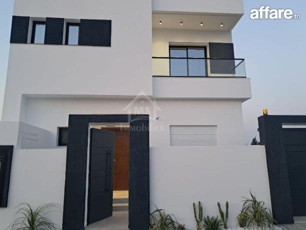 Villa toute neuve S+3 avec piscine à Hammamet Sud à vendre