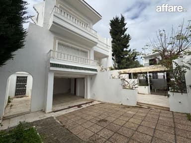 A Louer : Villa à usage habitation ou bureautique à Menzah 9