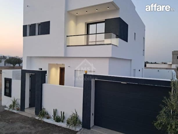 Villa toute neuve S+3 avec piscine à Hammamet Sud à vendre 