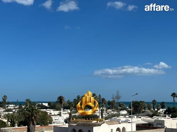 À vendre villa S+3 à rénover à 100 m de la plage à Maamoura