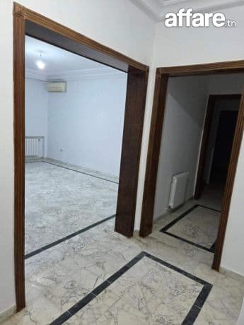 ENNASR 2 à LOUER  APPT S+3 BIEN SITUé