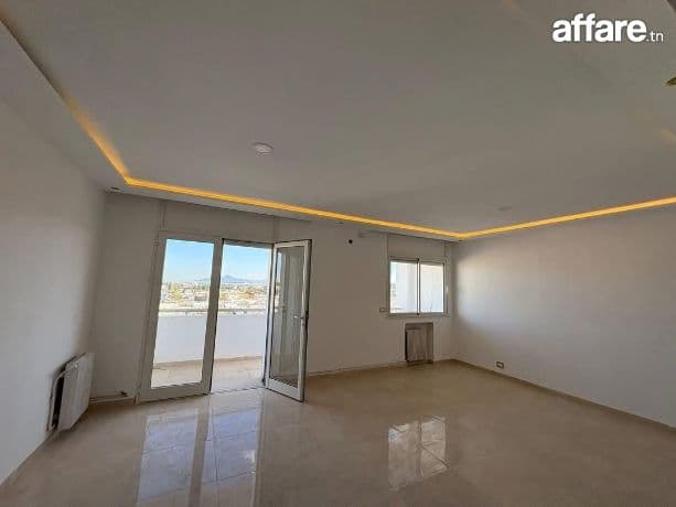 MENZAH 6 : APPARTEMENT S+3 TOTALEMENT RÉNOVÉ A LOUER 