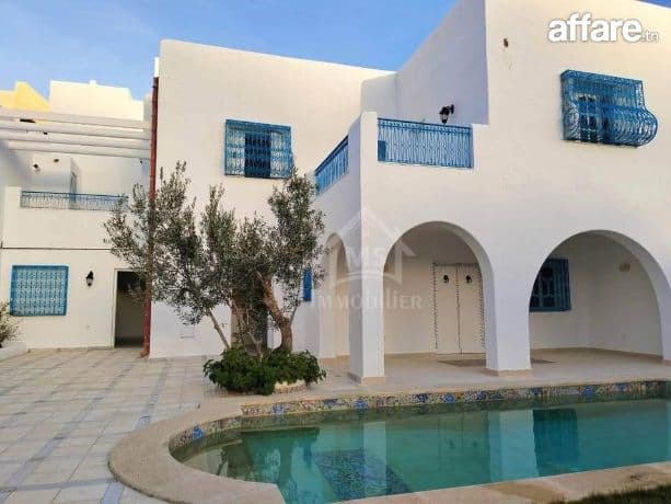 Villa toute neuve avec piscine à Hammamet Nord à vendre  