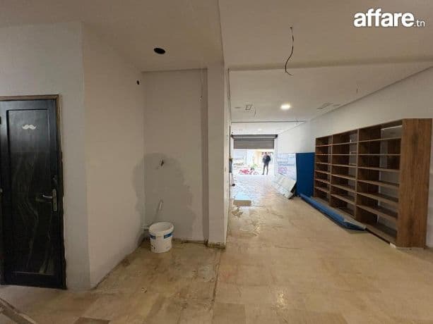 À louer : Local commercial 110 m² sur route principale à Mou