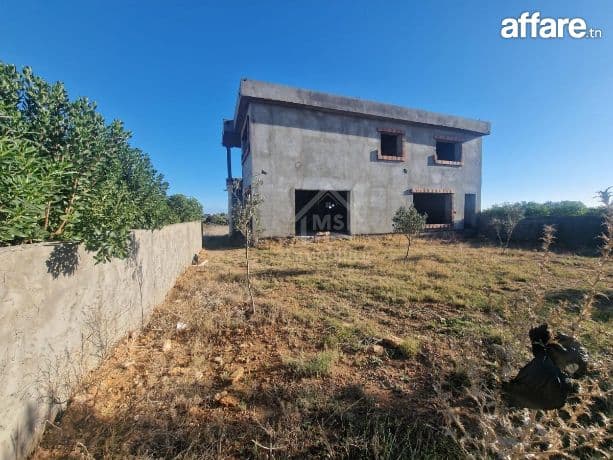 Villa S+4 encours de construction à vendre à Korba 51355351