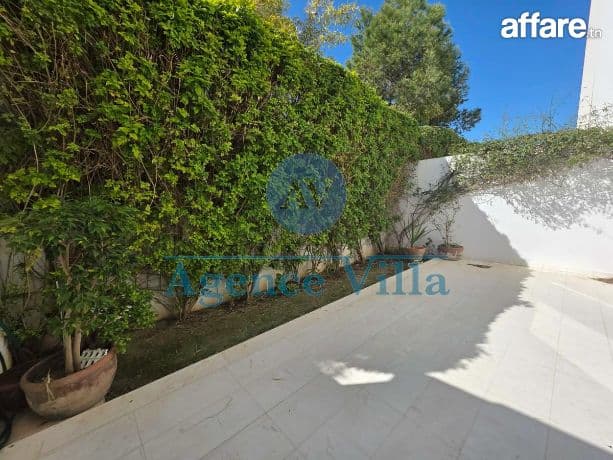 A louer Triplex S+5 meublé