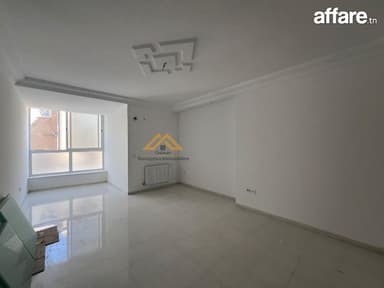  Appartement S+3 a Khzema