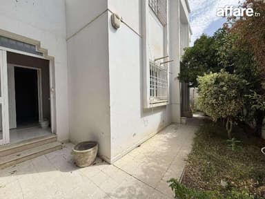 📍 NOUVELLE ARIANA : RDC DE VILLA  À  LOUER 