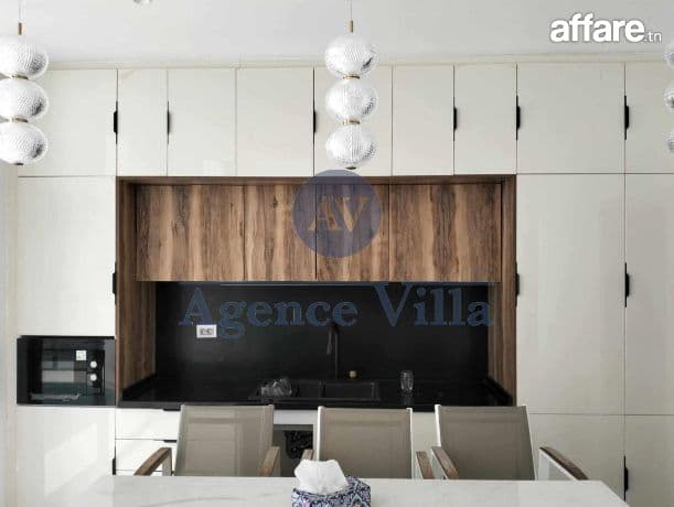 A vendre villa s4 a la Soukra 