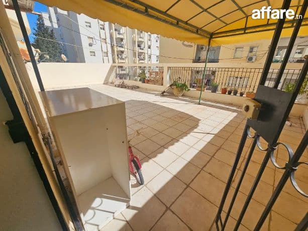 MENZAH 7 BIS : APPARTEMENT S+2 À LOUER  