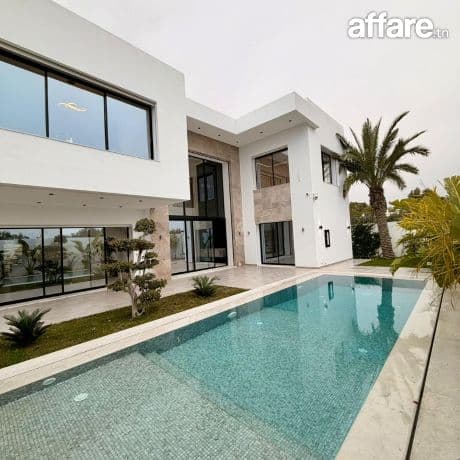 ➡ À 𝐕𝐞𝐧𝐝𝐫𝐞  𝐔𝐧𝐞 𝐛𝐞𝐥𝐥𝐞 𝐕𝐢𝐥𝐥𝐚