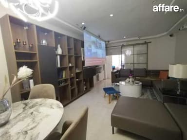 Appartement S+3 totalement rénové à Nkhilette 