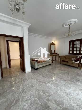 Etage de villa S+3  Bouchoucha