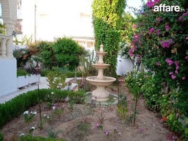 un magnifique rez de chaussé de villa à deux pas de la plage