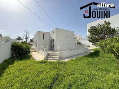 Villa 1000 m2 A Ariana Borj Louzir 