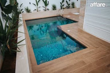 une villa s+3 à gammarth avec piscine