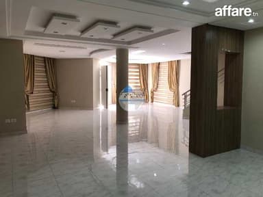 A louer un spacieux villa S+5 à Sahloul 