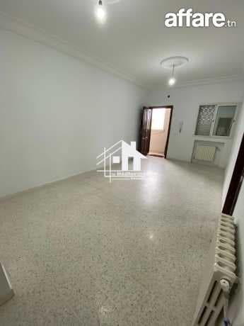 A louer étage de villa S+2 à cité des sous-officiers