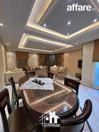 A vendre luxueuse Villa R+2 à Cité el ferdaws Bardo