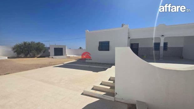 Maison avec terrain à vendre à Houmt Souk Djerba – ZA