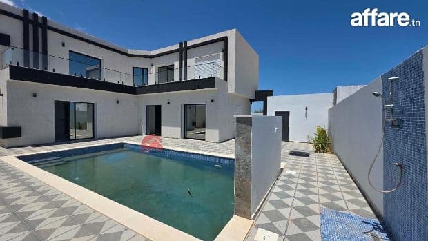 Villa neuve avec titre bleu à vendre à Tezdaine Djerba – ZA