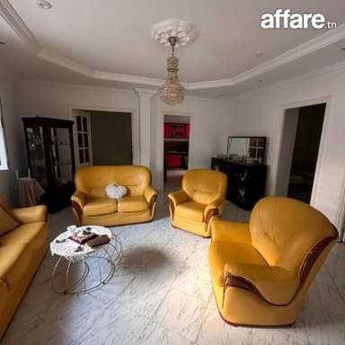 Villa avec deux étages indépendants A Vendre 