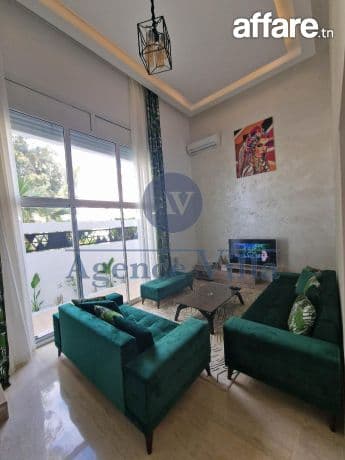 Superbe duplex S+3 meublé à La Marsa