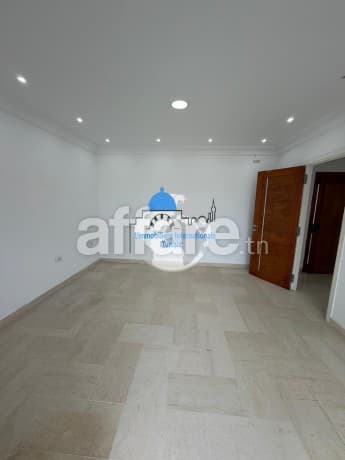  Bureau A+1à louer Proche de la pâtisserie Nougatine Sahloul